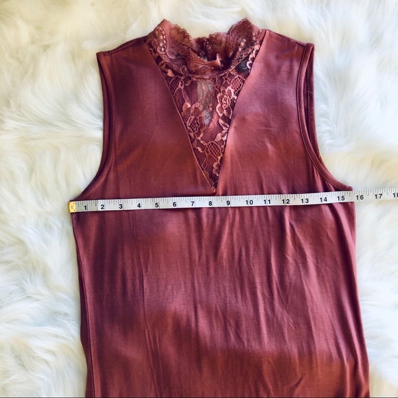 Knit & Lace Mock Neck Sleeveless Top - Picture 8 of 10